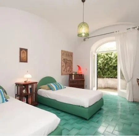 Hébergement de vacances Casa Malvarosa - Vista Mare